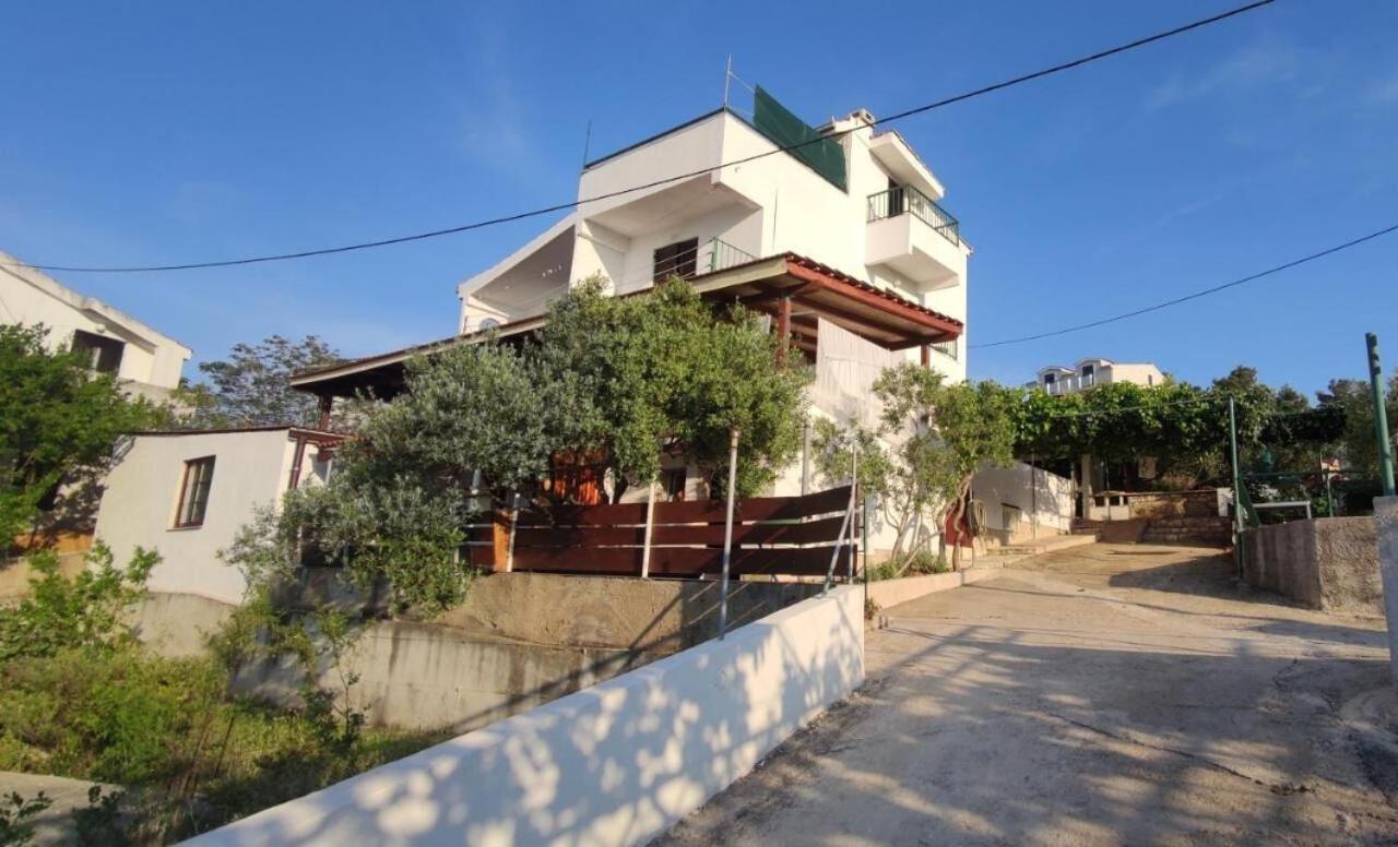Apartments Vlado - 50M From The Sea Rogac ภายนอก รูปภาพ